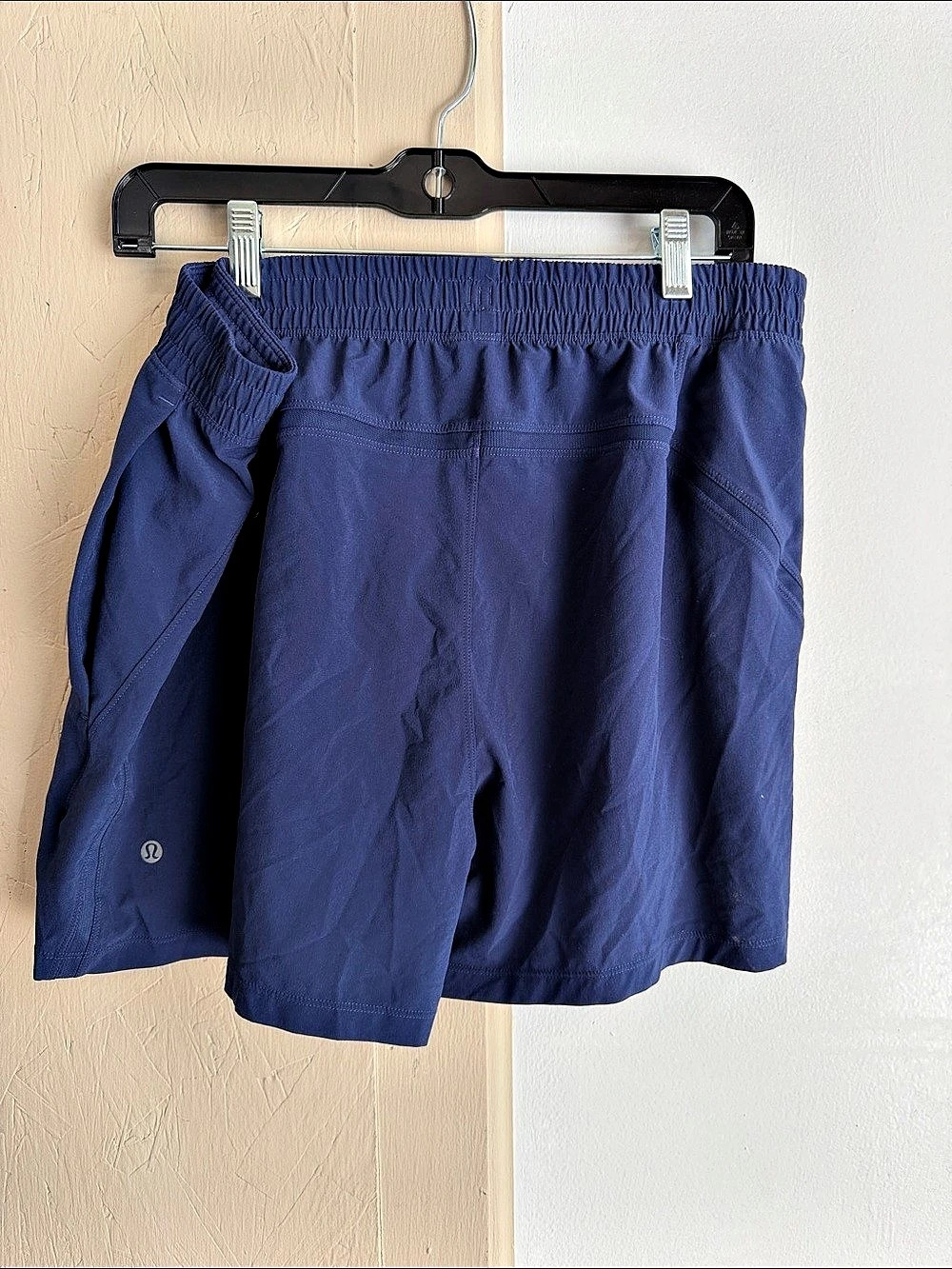 lululemon men’s Athletic Shorts in Blue Size XL Like New